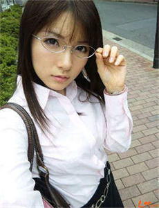 《精品人妻伦九区久久AAA片-美女性感脱衣视频》