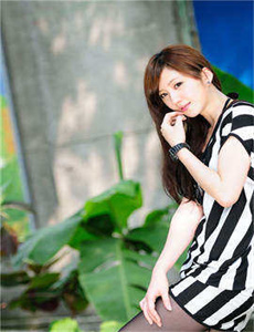 《好老师的小兔子好软水好多-一名女子与拘发生性》