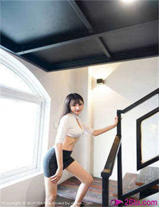 《蜜桃成熟时在线看-美女泳衣视频》